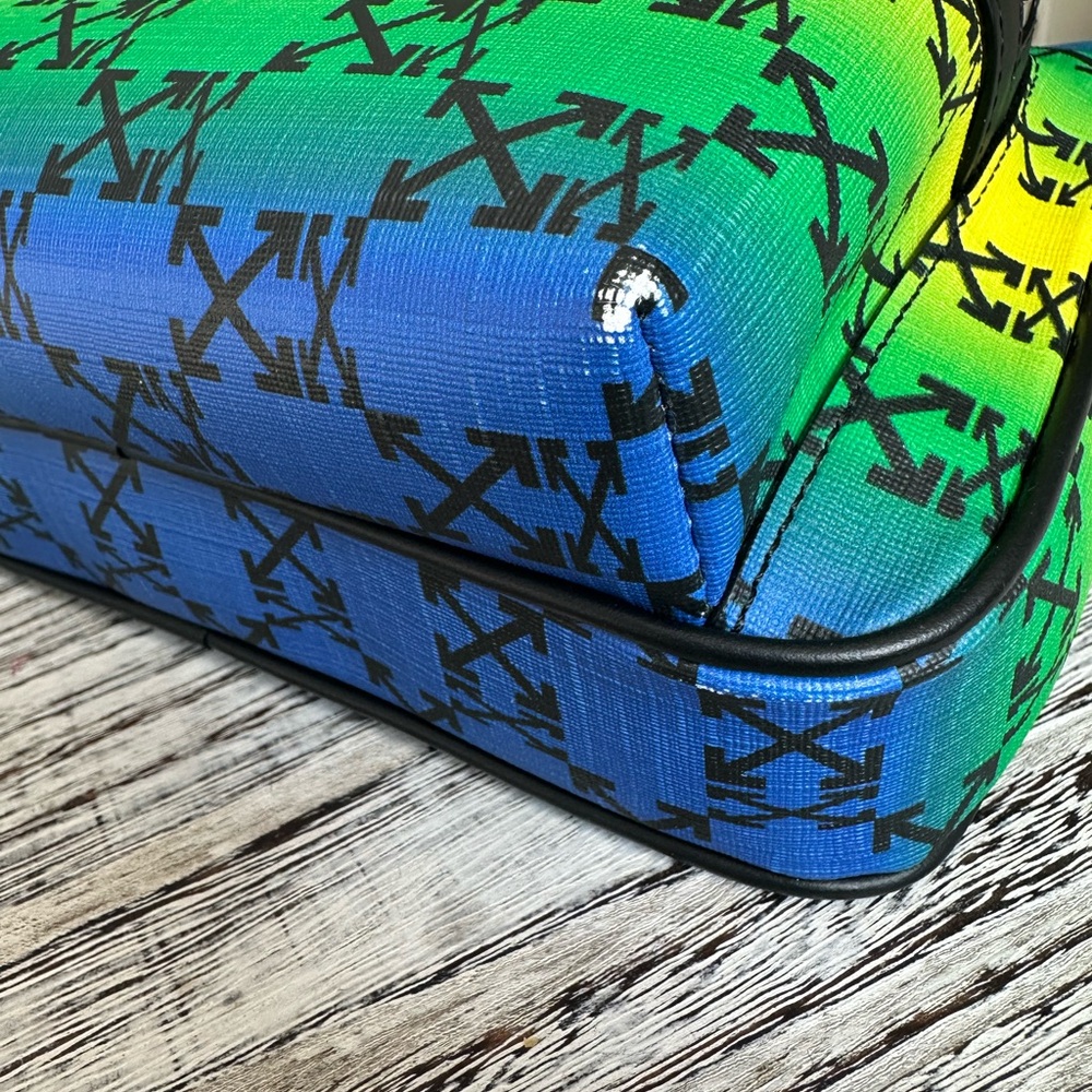 Off-White Green and Blue Toiletry Bag - Picture 5 of 5